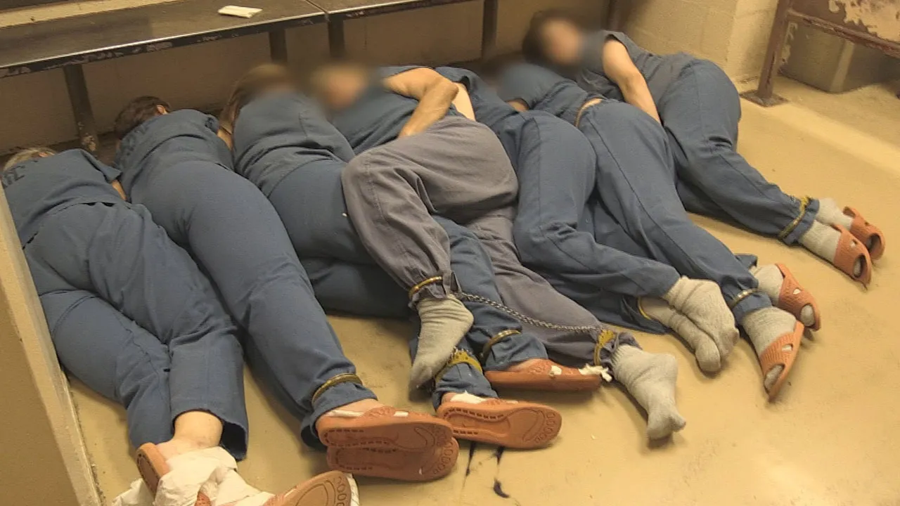 USA: Locking Up Children (2019)