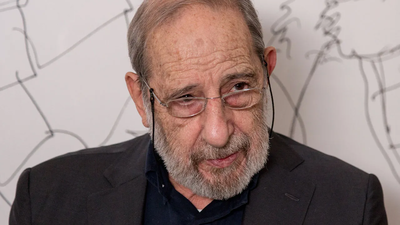 Having a Cigarette with Alvaro Siza (2016)