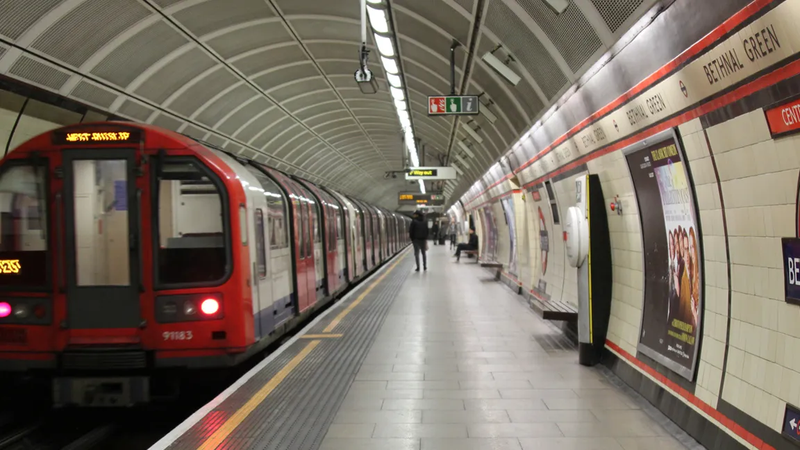 Inside the Tube: Going Underground (2017)